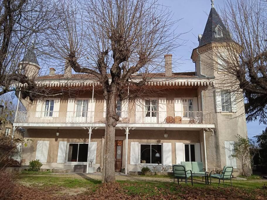 Maison Calme Avec Piscine Entouree De Son Parc Quintenas Buitenkant foto