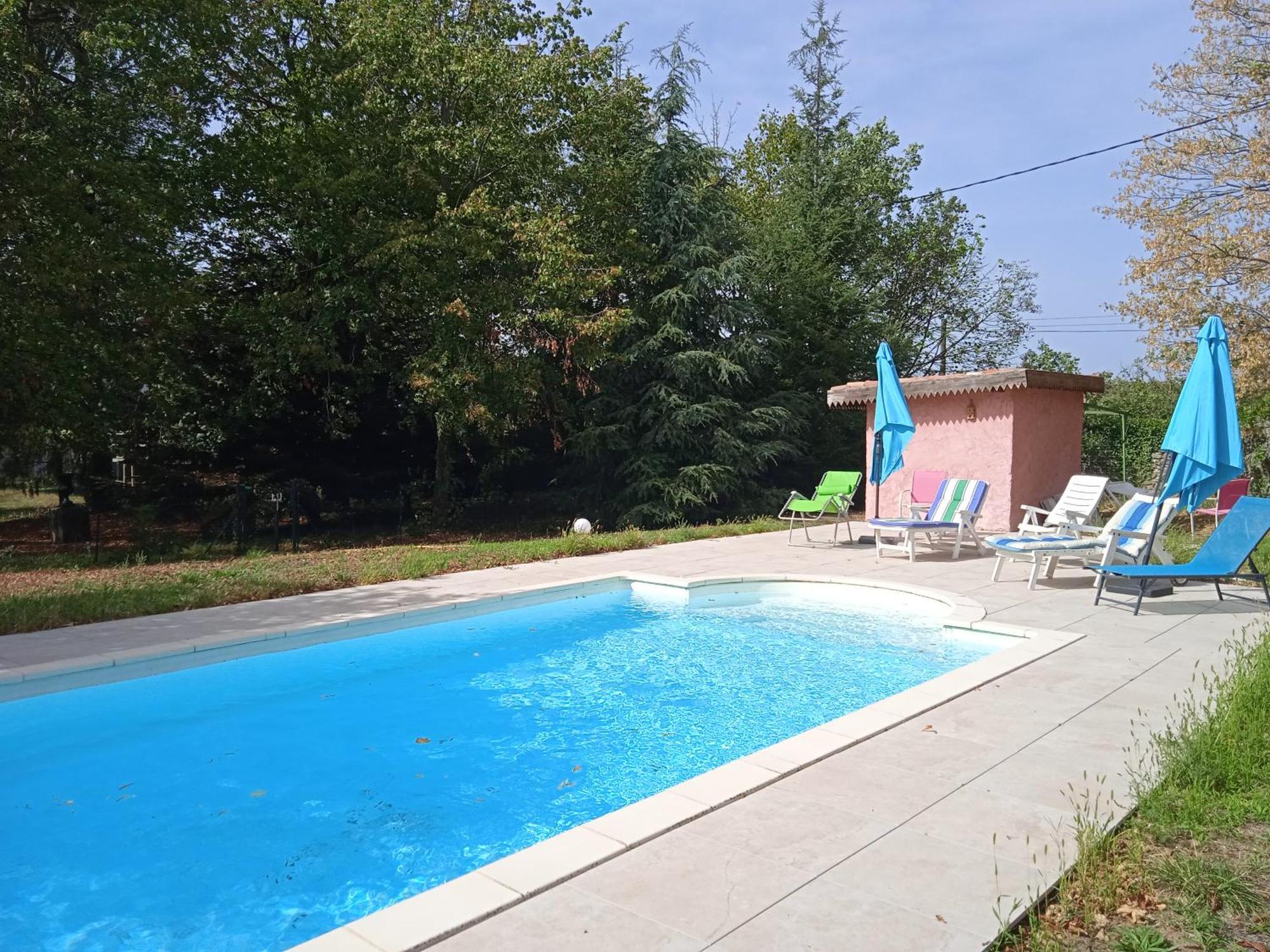 Maison Calme Avec Piscine Entouree De Son Parc Quintenas Buitenkant foto